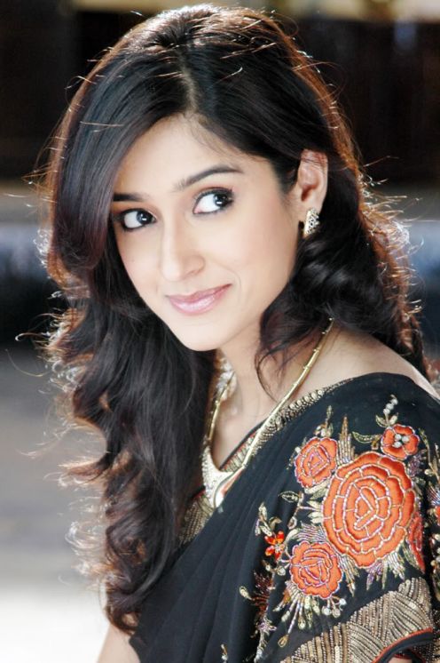 Telegu actress, Ileana D'Cruz act in hindi film